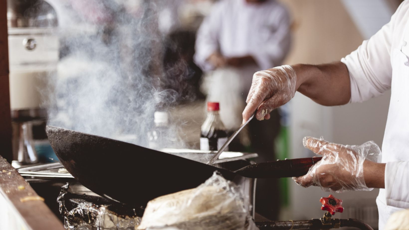 AUXILIAR DE COZINHA