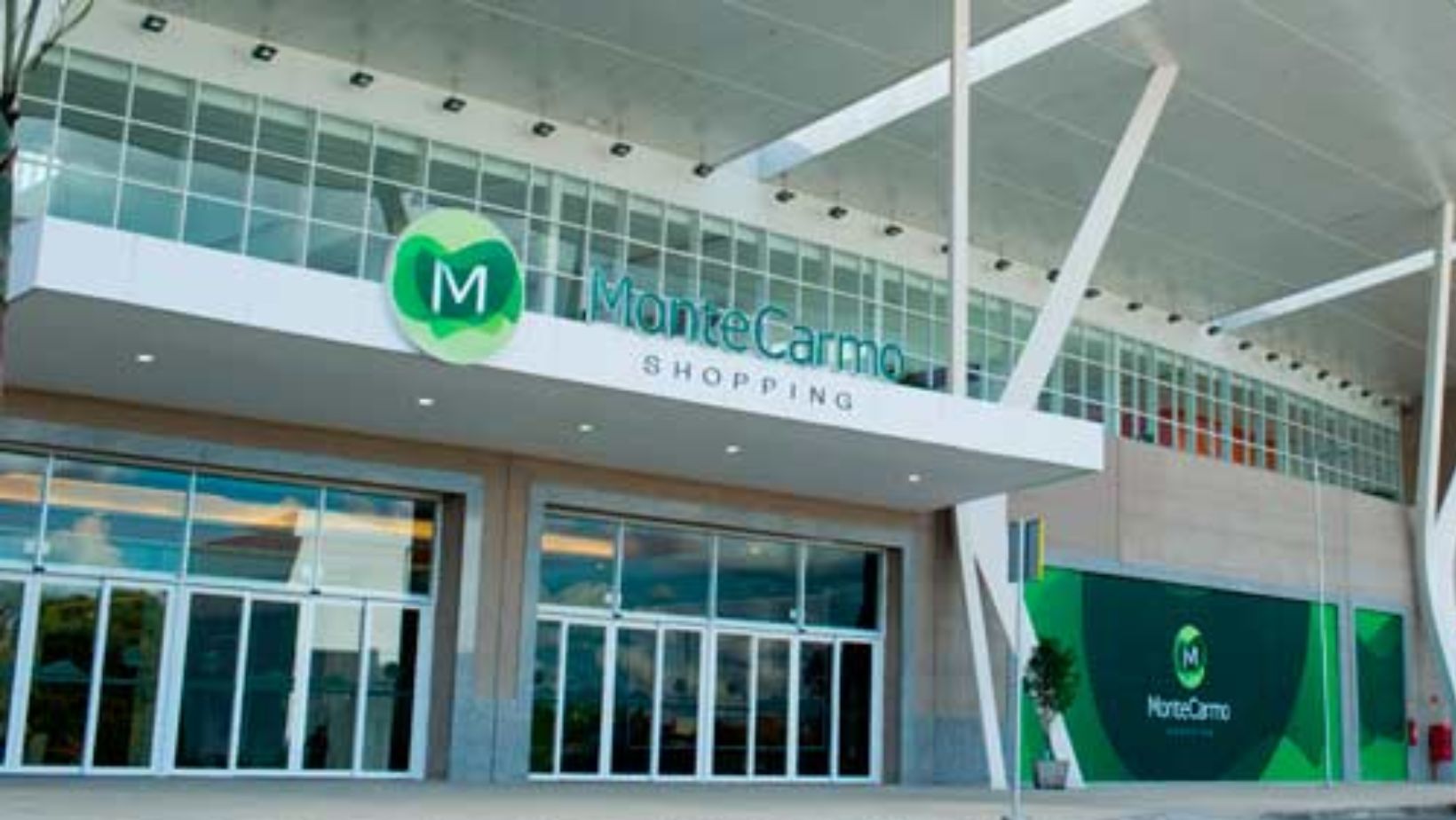 OPORTUNIDADES ABERTAS PARA O MONTE CARMO SHOPPING