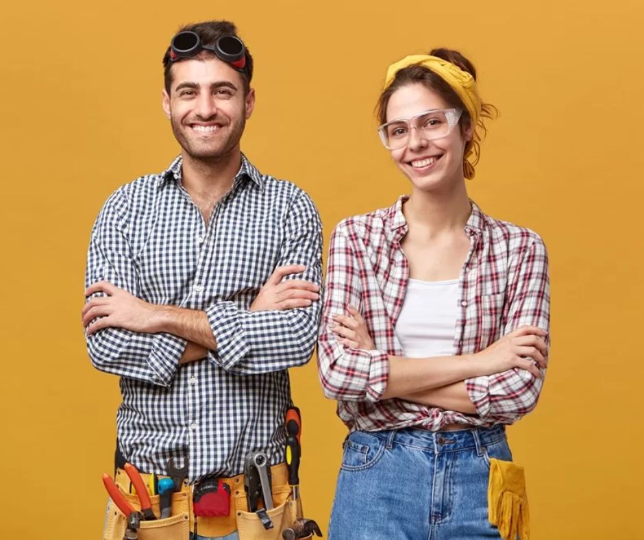 VAGA PARA CASAL DE CASEIROS COM MORADIA INCLUSA
